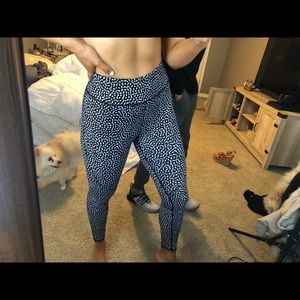 Do you even leggings, size medium. Worn once!